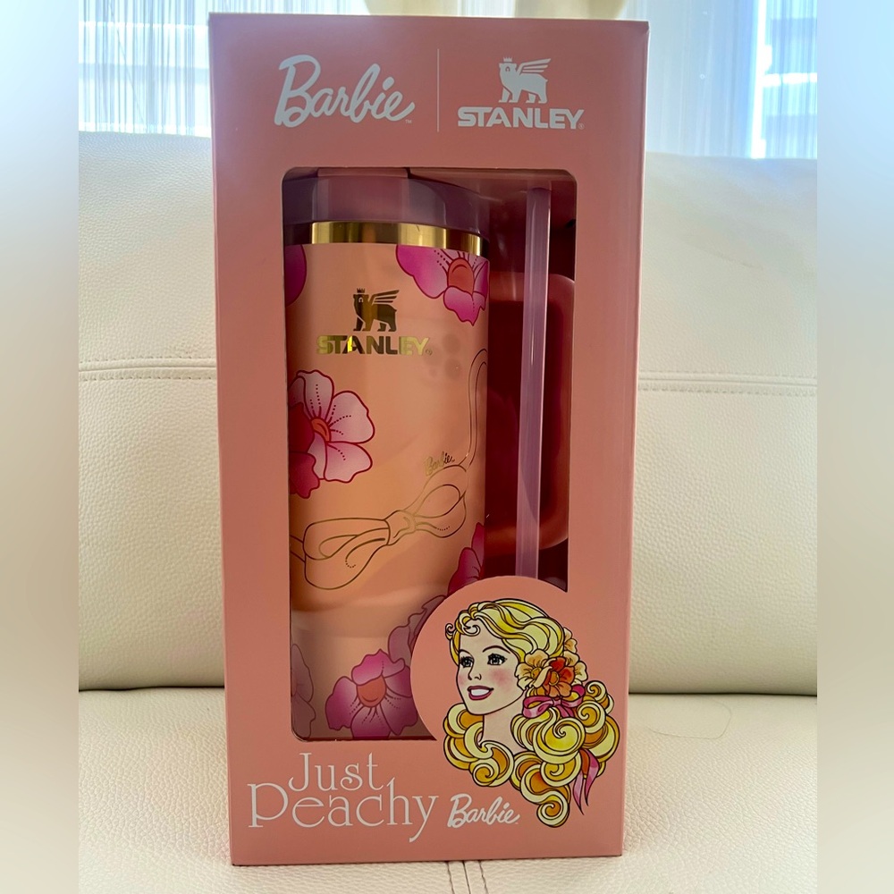 NIB Stanley Barbie 80s Peaches & Cream Quencher 40oz NWT